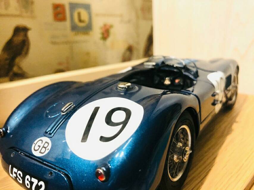 cmc捷豹 c- type19 这是捷豹历史上划时代的车型,仅生产了三辆也让他