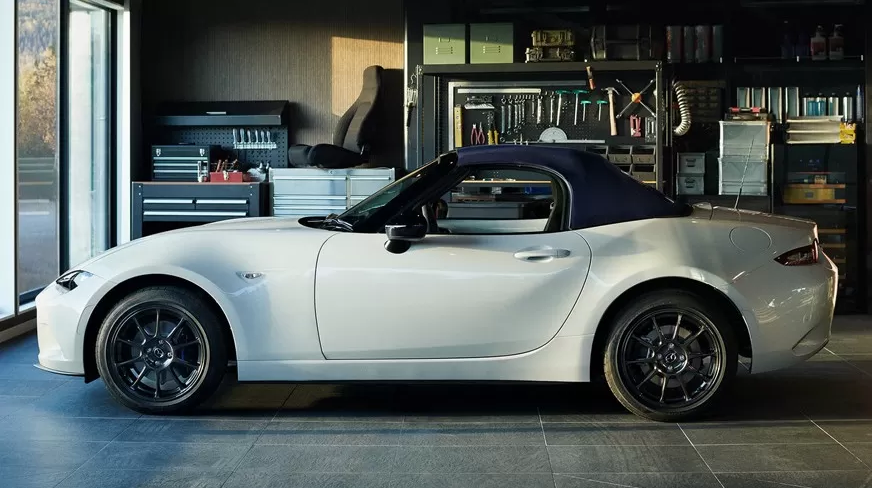 马自达mx-5将推出轻量化roadster 990s版本