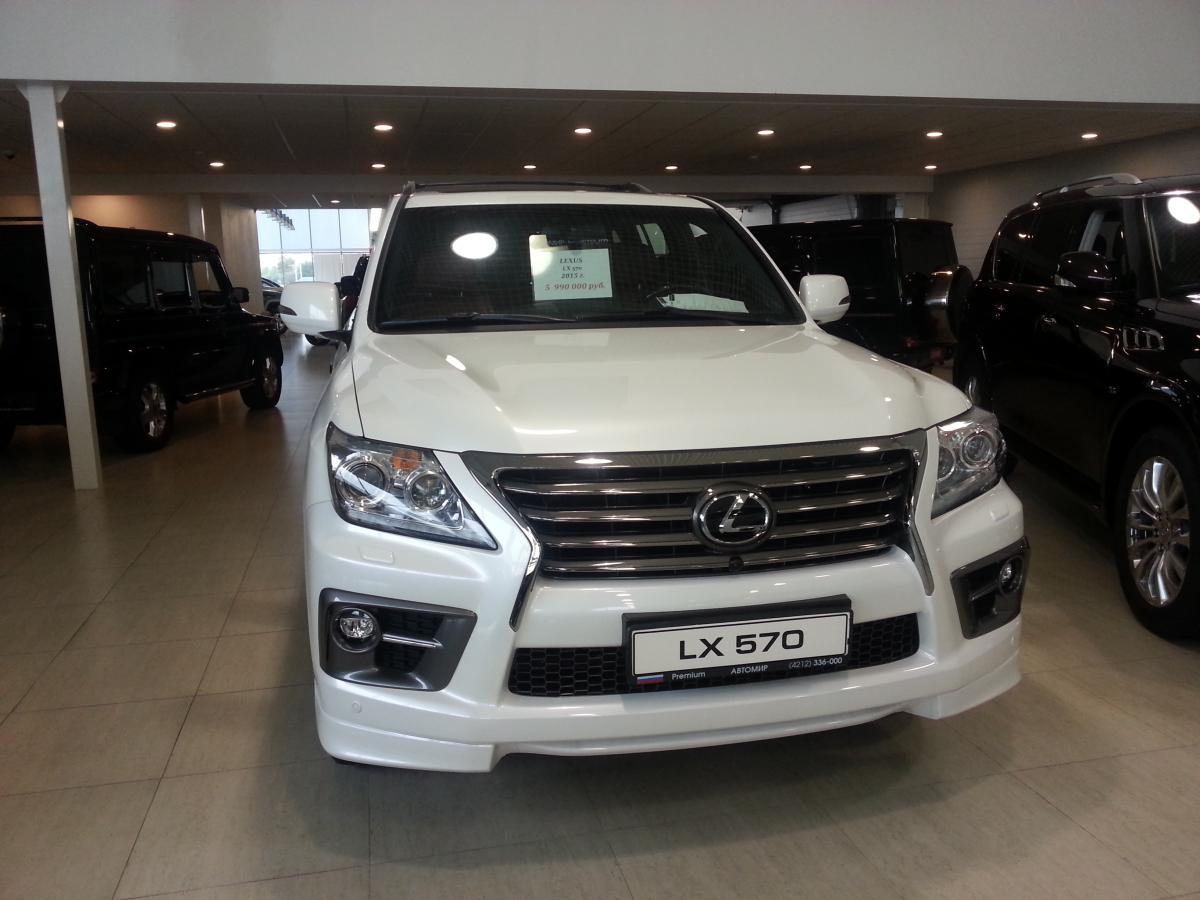 买车还是等等吧,在俄罗斯570卖58万,丰田酷路泽v838万,路虎35万尼桑