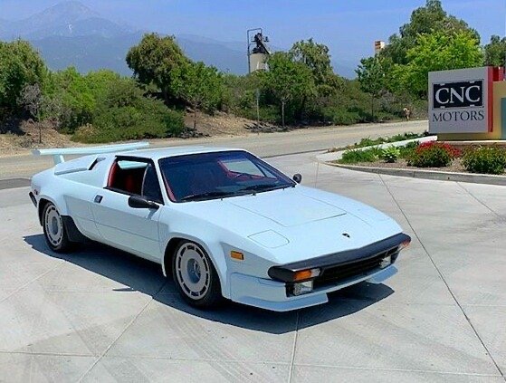 【情怀老车第132期】兰博基尼jalpa br /> 这辆跑车是兰博基尼理发的