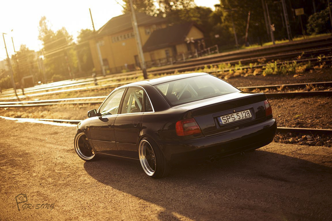 奥迪a4黑武士a4b5