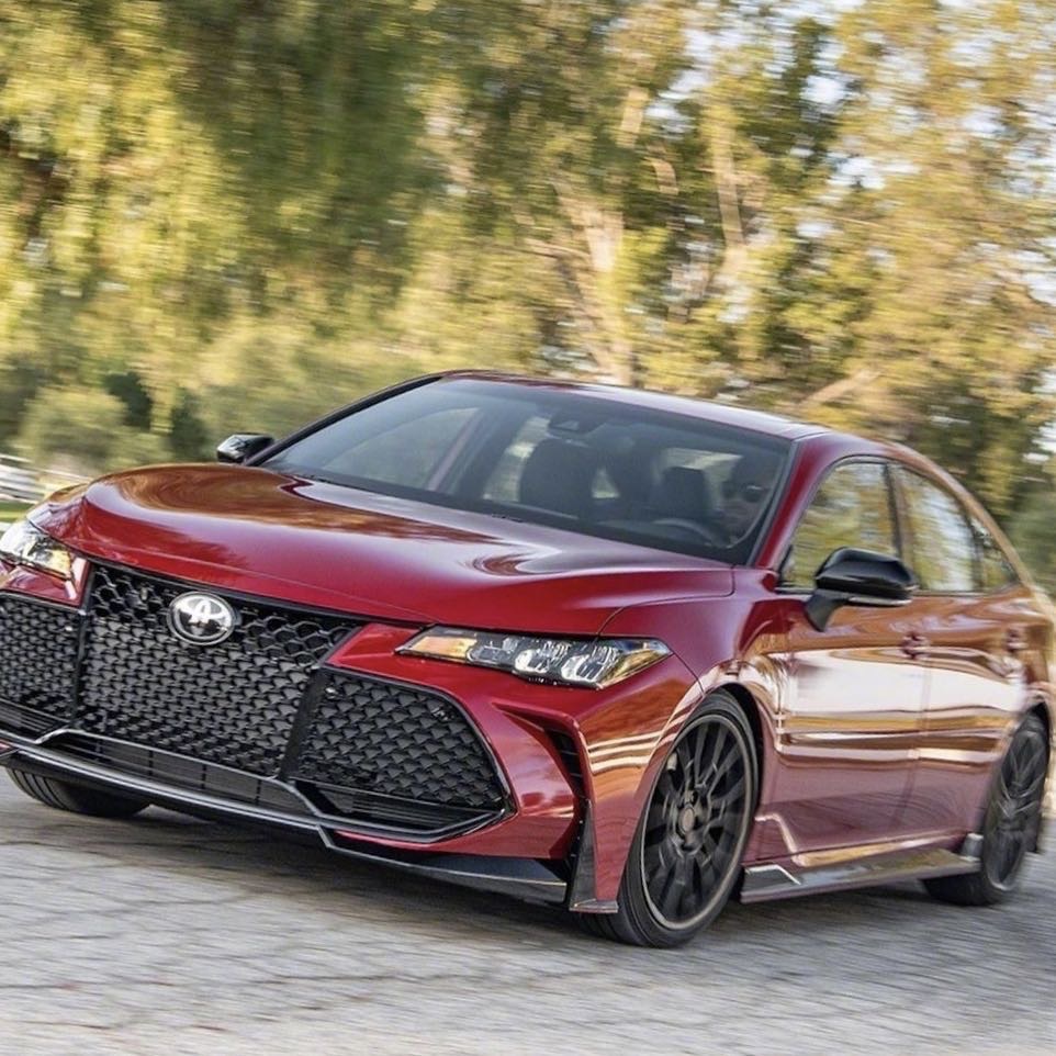 丰田亚洲龙trd运动版有了套件的加持是变得更好看了