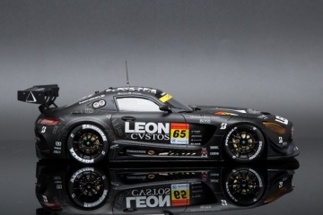 田宫 1:24 奔驰AMG LEON CVSTOS
水贴质量很一般,基本上不给调整的余地。 一次贴到位,不然一戳就碎了,太薄了。