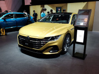 堪称最美大众车 新款CC亮相广州车展