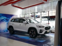 9万不到的SUV 居然有197马力 而且还有大空间7座！