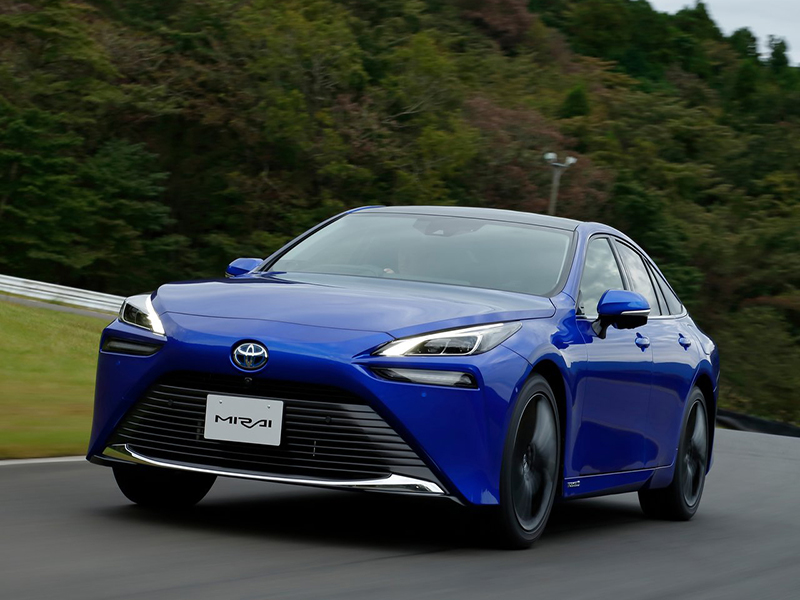 丰田这款新车尺寸超越亚洲龙 全新动力可跑850km