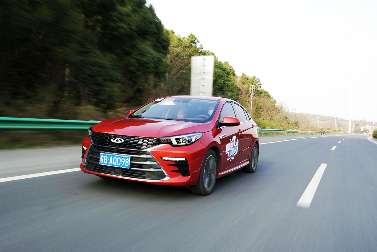 顶配9.9万！配1.5T+CVT，看着完全不像10万内的车！