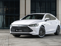 比亚迪秦PLUS 内饰静态品鉴