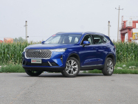 第三代哈弗H6 2.0T正式上市 13.69万起还带四驱系统