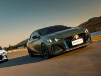 外观吓唬个人 对标思域领克03 你们看行不行