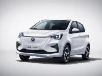 售价2.98万元的小车竟然这么火？简直出乎你的意料