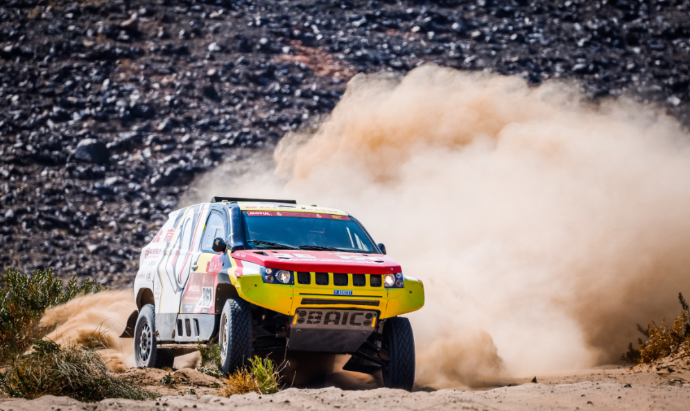 首战达喀尔即创佳绩 bj40将成中国越野赛事文化的新图腾!