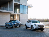 33.08万起 爆发322马力 豪华SUV再添猛将