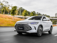 续航1000公里算个P！这些燃油车分分钟钟教电动车做人