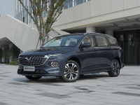 家用五座不够用?教你十五万选六座MPV