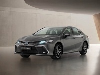 大写的服！凯美瑞上市近四年未改款 优惠仅两千月销仍过万！