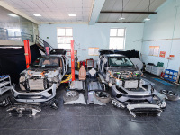 硬核拆车  极狐阿尔法T Vs蔚来ES6