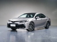 凯美瑞中期改款正式来袭！20万出头选混动还是纯汽油？