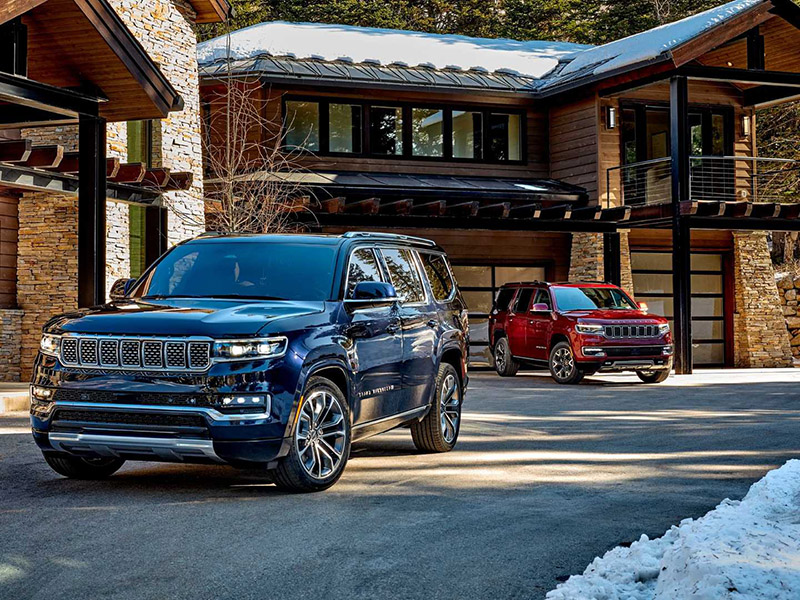 搭5.7L /6.4L大排量 堪称巨无霸的它 居然也这么豪华、科技