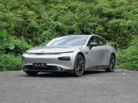 小鹏P7 NGP自动导航辅助驾驶功能体验 真香!