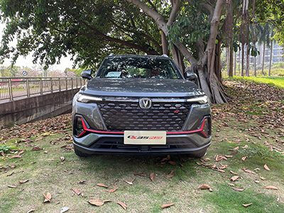 明日座驾青春版来袭，试驾全新CS35PLUS体验三重明日价值！