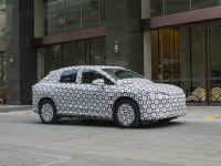 合创全新车型谍照曝光 EDG元素车衣引关注