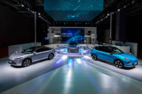 阿尔法S 华为HI版领衔，ARCFOX极狐闪耀上海车展