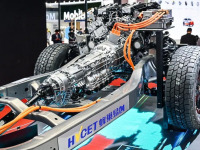 华为的自动驾驶让马斯克心痛 而这款即将量产的国产9AT更令人兴奋