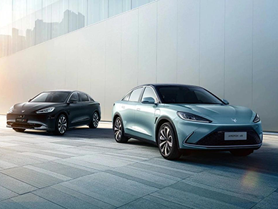 ARCFOX极狐C位出道 “大北京”护航登陆上海车展