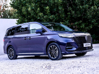 顶住“缺芯”压力，荣威iMAX8上险量继续保持高位！