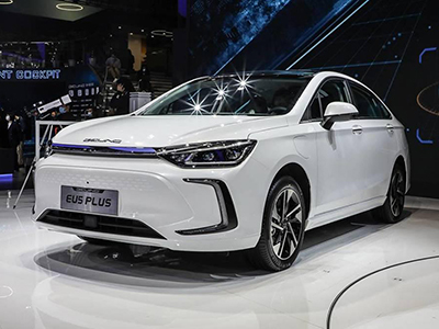 同级别中属它配置最高？BEIJING-EU5 PLUS上市