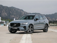 7.98万起 配1.5T 还有10英寸大屏+后排大床房 这新车就过分！