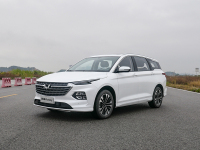 三胎车型也开始内卷？这些细节才是影响你用车的关键！