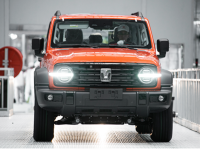 新标坦克300正式下线 就冲这钢铁侠的标 必须盘它！