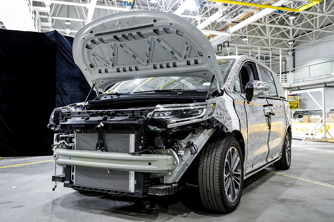 25偏置碰撞测试优秀评级荣威imax8为何这么强