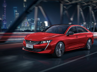 最美法系轿车？8AT 可变悬架 轴距比日系三剑客都要长！