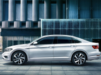 半年卖出近15万辆！这13.59万起的轿车 没上市多久又爆新款