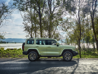 顶配23万！非承载式车身+分时四驱 这车不卖断市真说不过去