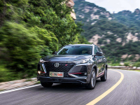 与德系标杆比安全 这辆国产尖货颠覆想象