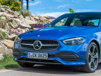 一代卖250万辆!还带后轮转向 这台以科技之名的全新轿车再出发