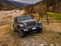 硬派越野还要用电?这台三把锁的硬派越野加电之后更强了?