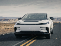 两天就售罄!车长5米2 豪华感超迈巴赫 贾老板的FF91什么来头!