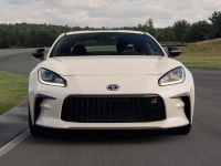 2.4L+6MT！加价都要买的丰田车 试驾后都说真香？