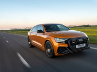 4.0T V8 507马力！4.1秒能破百的性能SUV有多强？