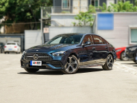 轴距接近3米！32.52万元起！这辆自带流星雨的全新B级轿车正式上市！