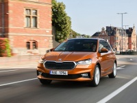 10.25英寸屏+9气囊 一箱油跑900公里！这款德系车谁不爱呢？