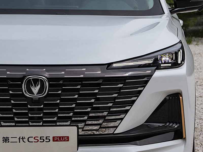 性价比最高的紧凑型SUV？全系标配10.25英寸大屏 落地只需要12万？