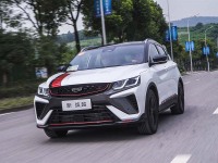 四出排气+排气声浪 顶配不到12万的国产新车真带劲！