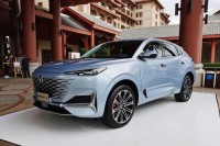 纯电续航130km 自主品牌又有一款全新插电混动车型！