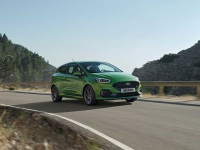 新款福特嘉年华发布！配200马力的1.5T及12.3英寸屏！